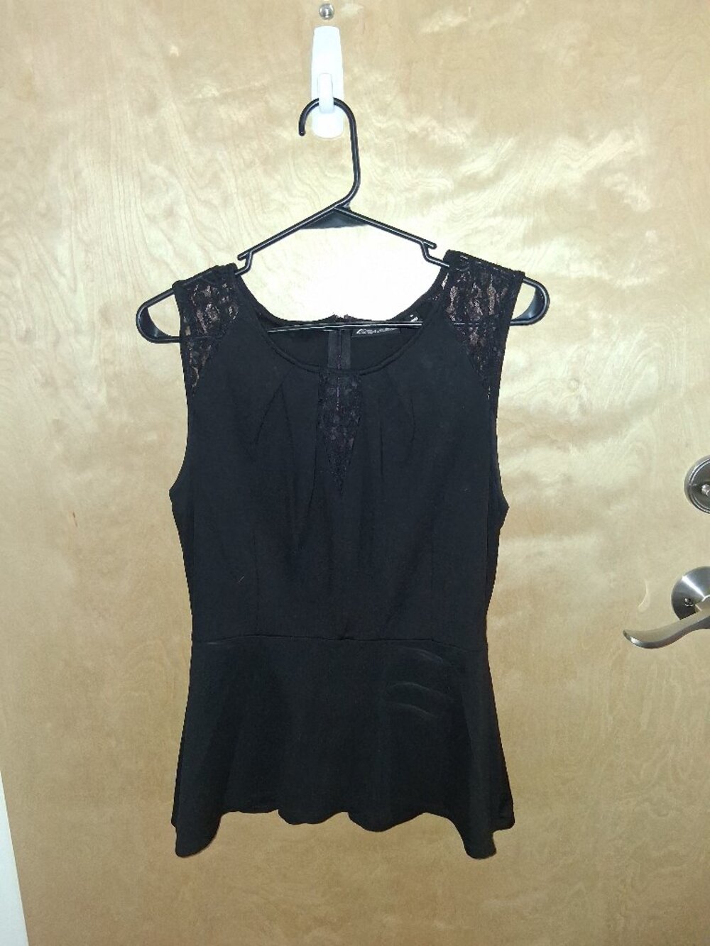 New York & Company Women's Sleeveless Blouse
